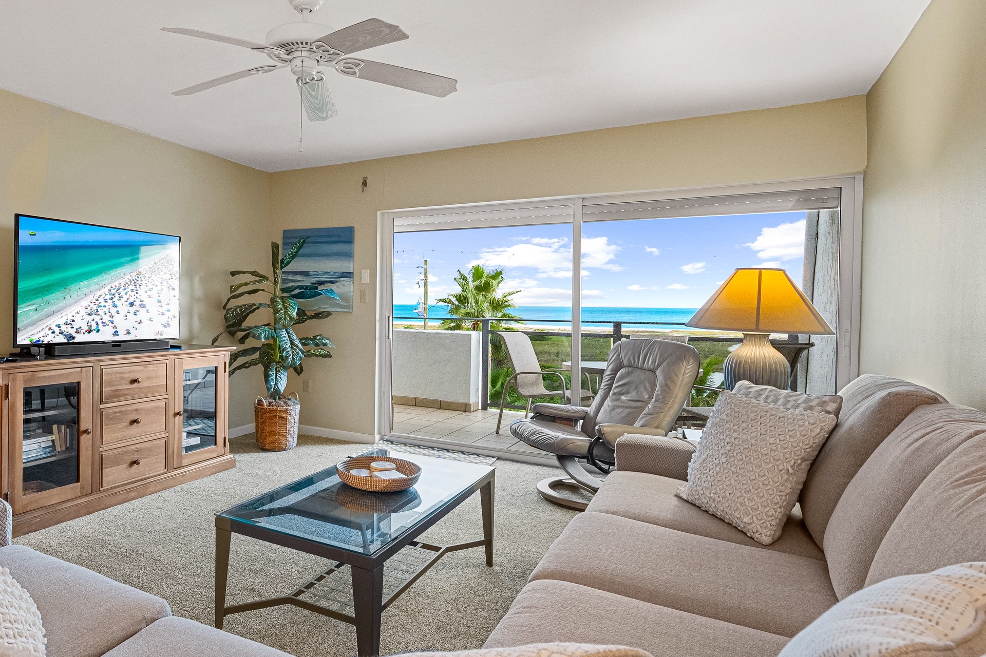 Tivoli by the Sea: 406 | Photo 1
