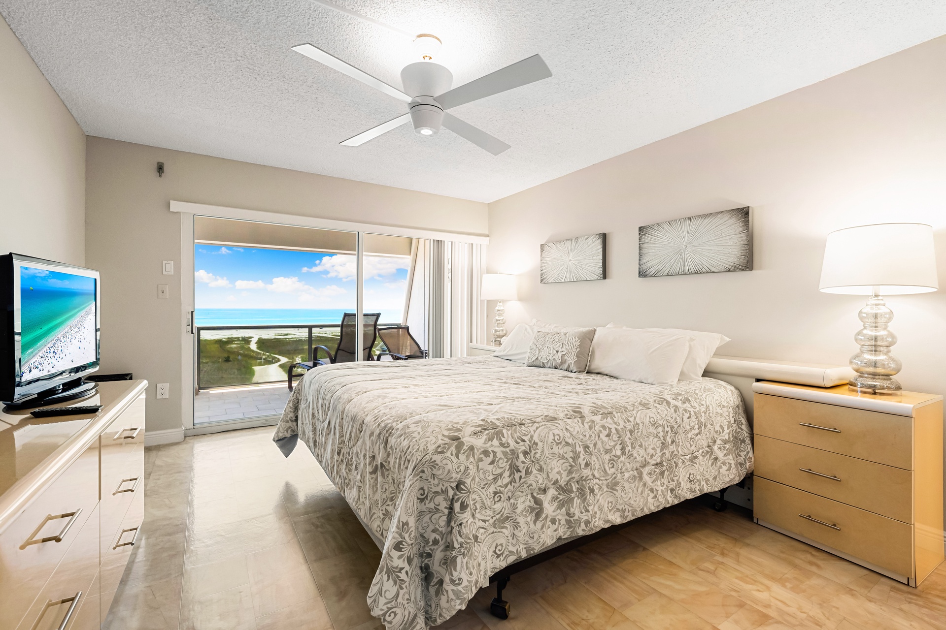 Tivoli by the Sea: 607 | Photo 19