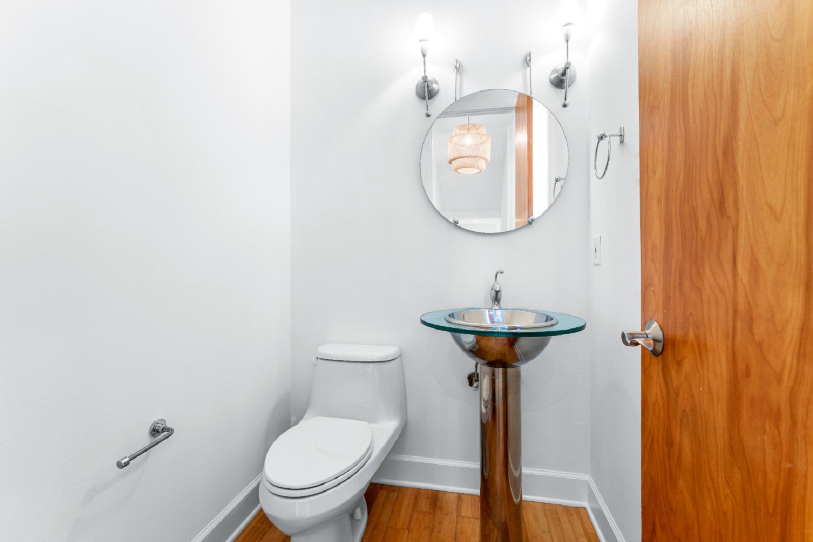 Off the Hook | Photo 29