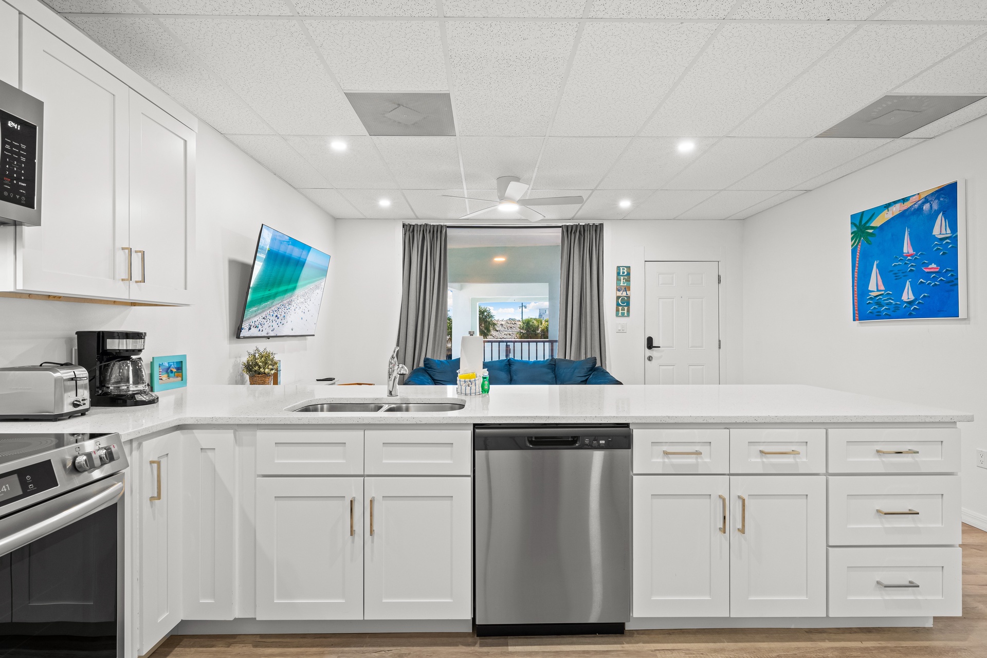 Mallory Squared- Unit B | Photo 6