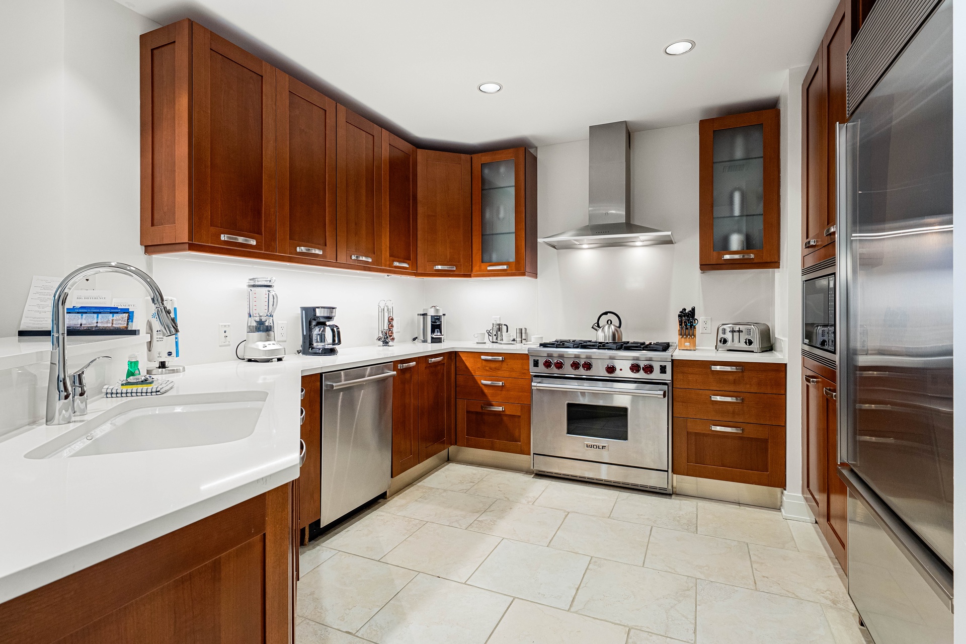 Beach Residence, The Hyatt - 610 | Photo 3