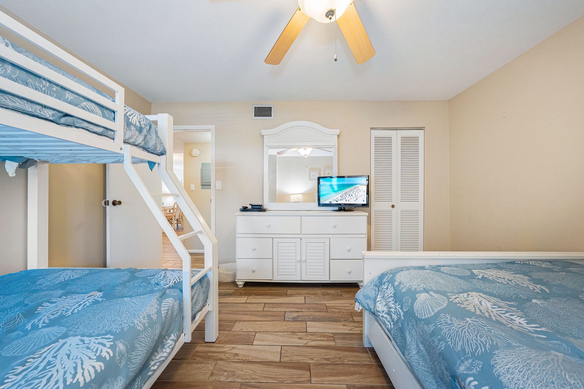 Tivoli by the Sea: 203 | Photo 22