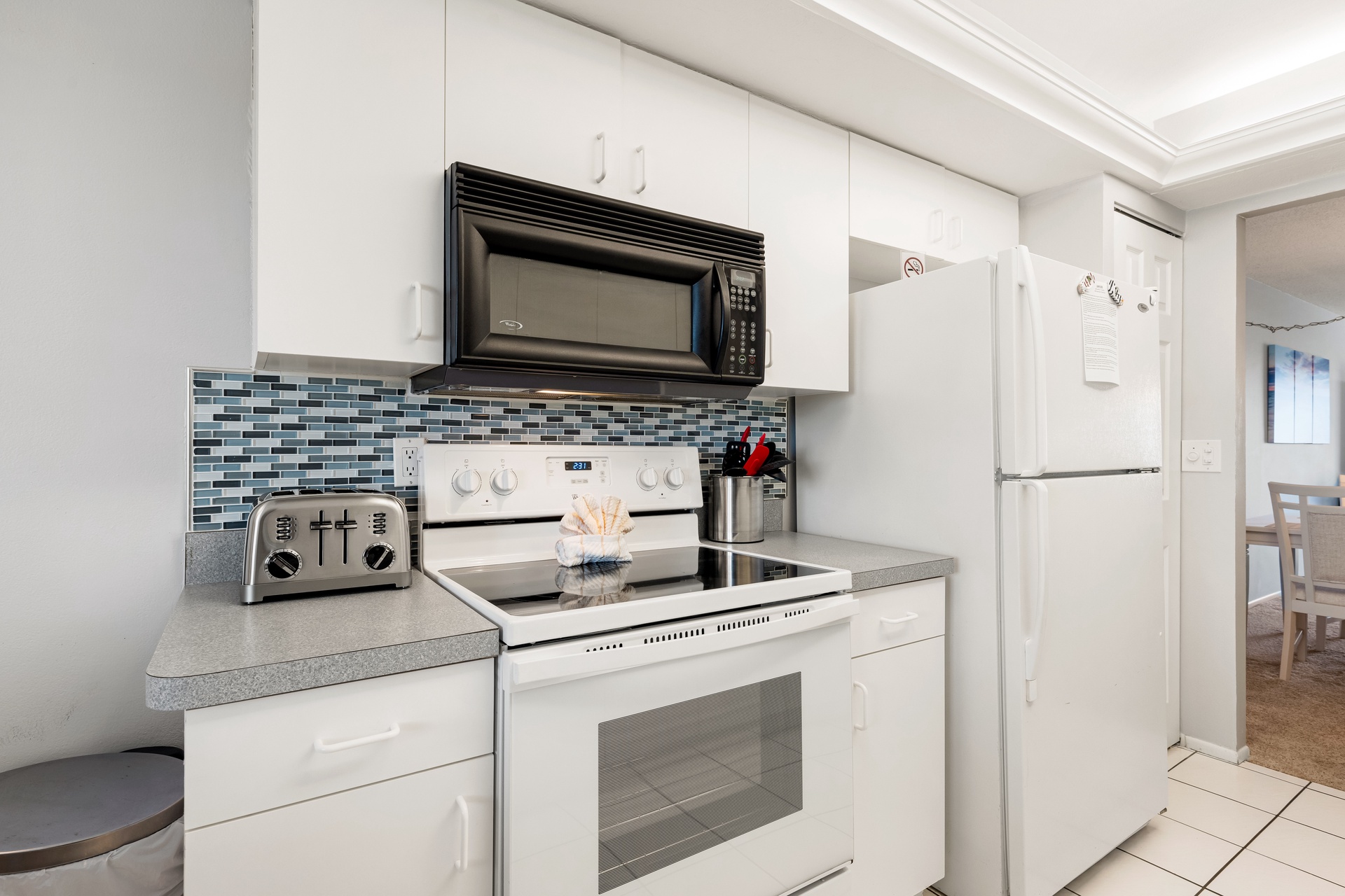 Tivoli by the Sea: 503 | Photo 11