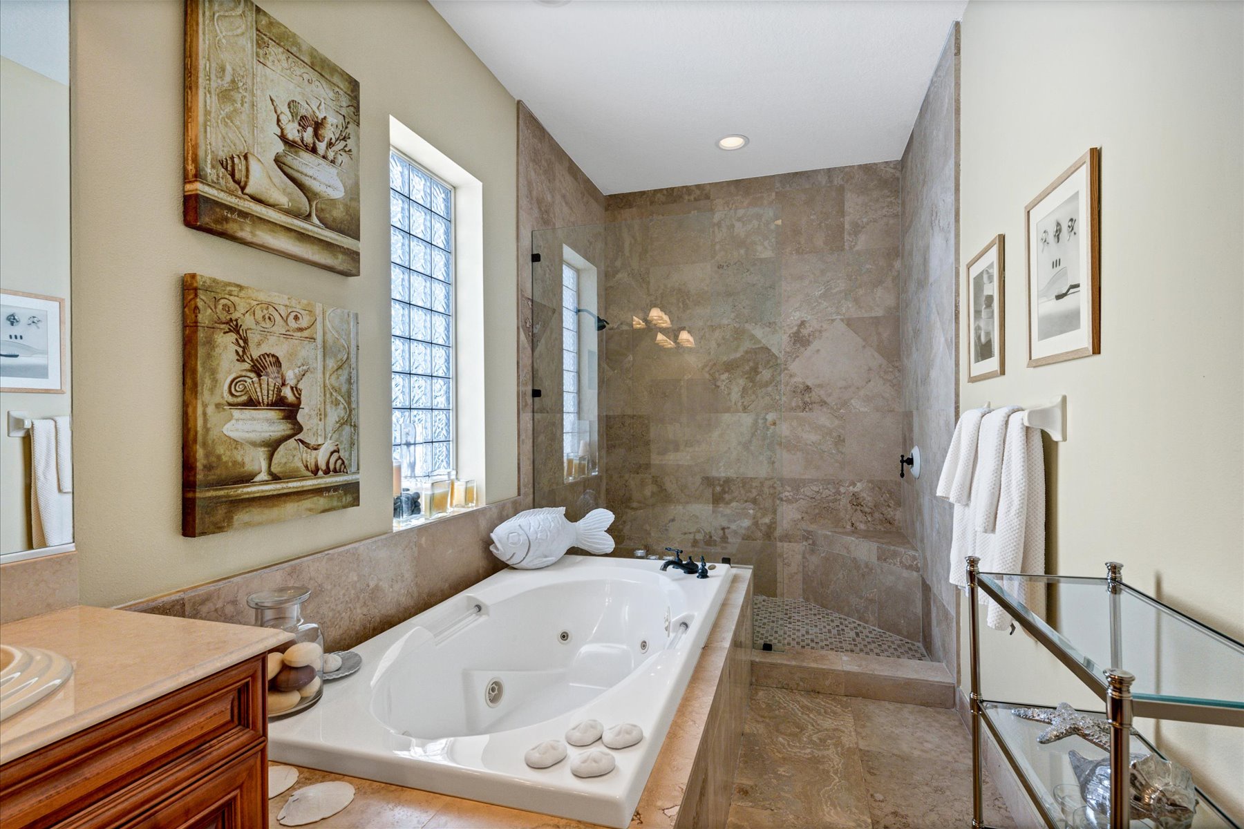 Ocean Vue - B | Photo 20