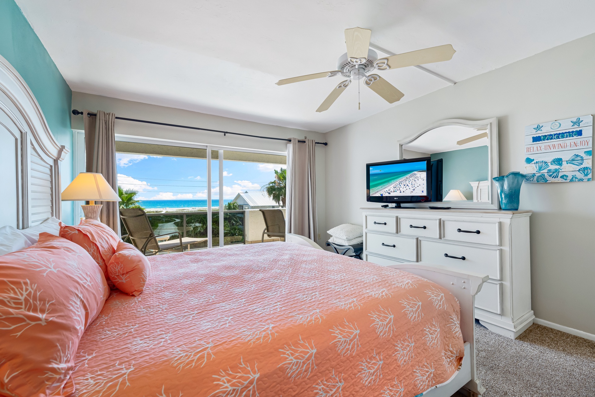 Tivoli by the Sea: 406 | Photo 19