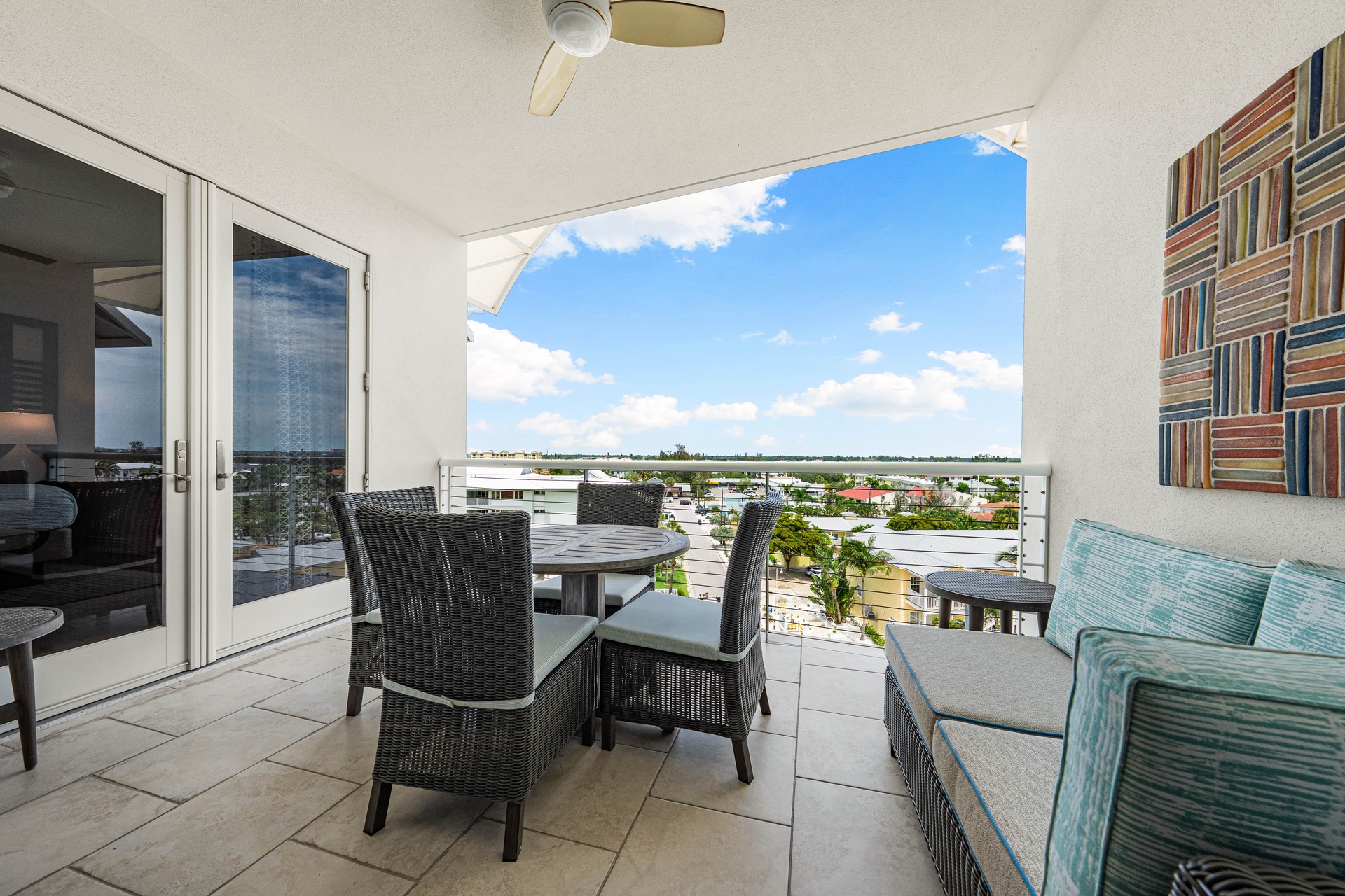 Beach Residence, The Hyatt - 610 | Photo 2