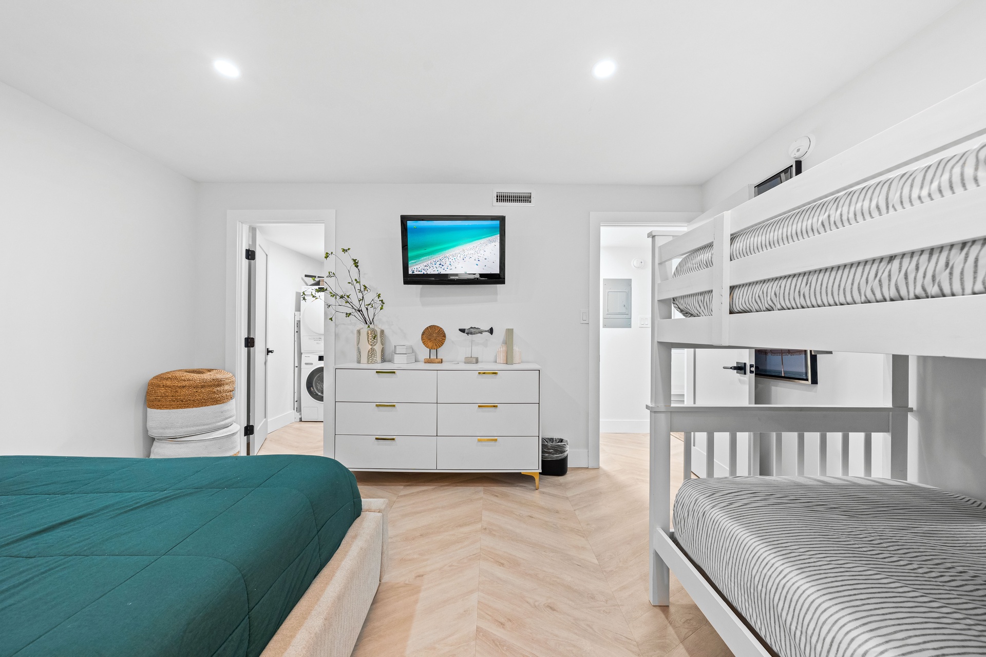 Tivoli by the Sea: 504 | Photo 36