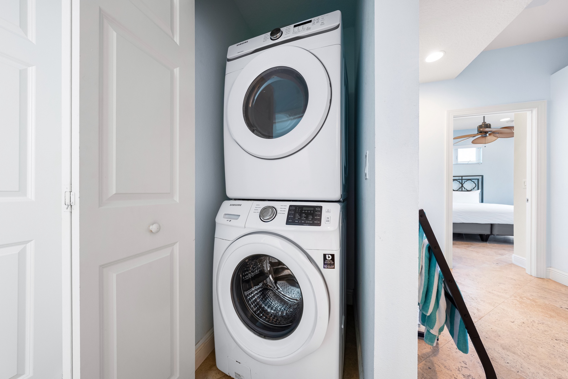 A Somewhere is Here - Changes in Latitude | Photo 37