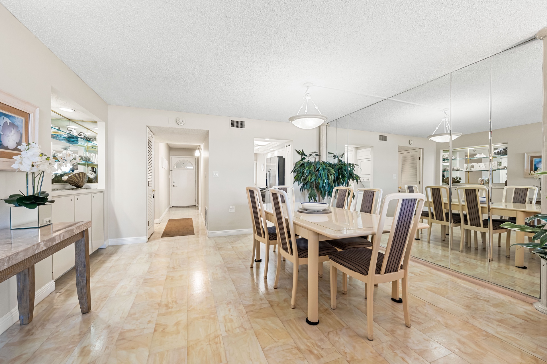 Tivoli by the Sea: 607 | Photo 17