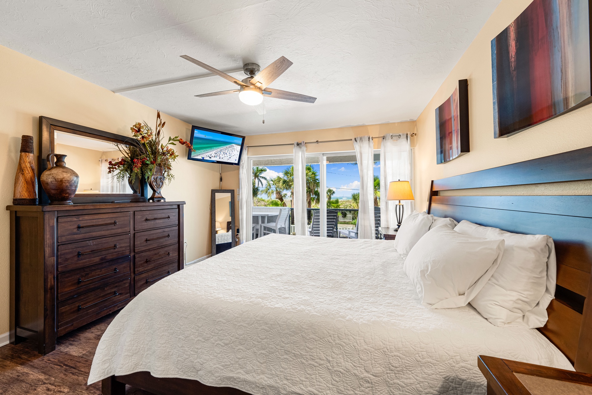 Tivoli by the Sea: 207 | Photo 19