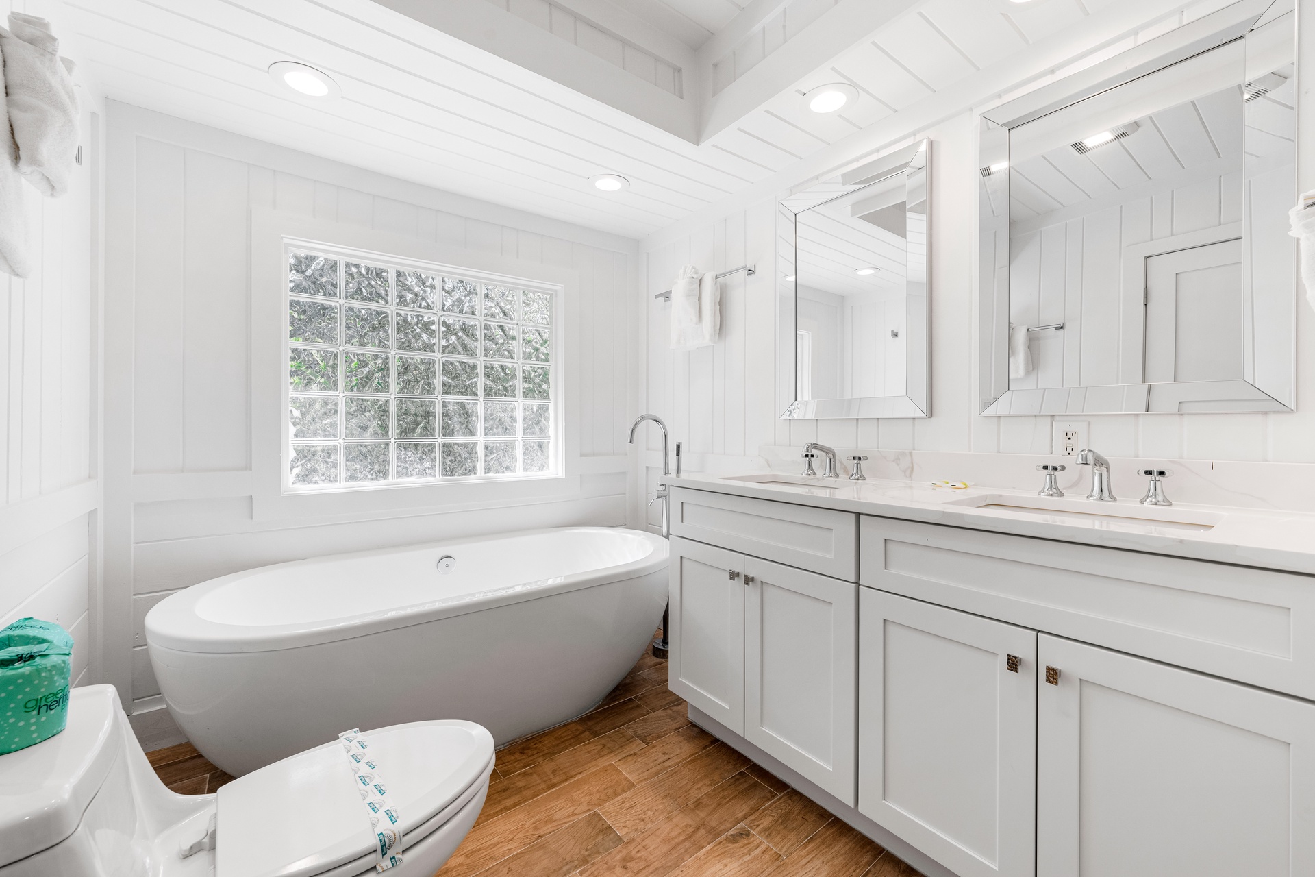 Ensuite Master Bathroom