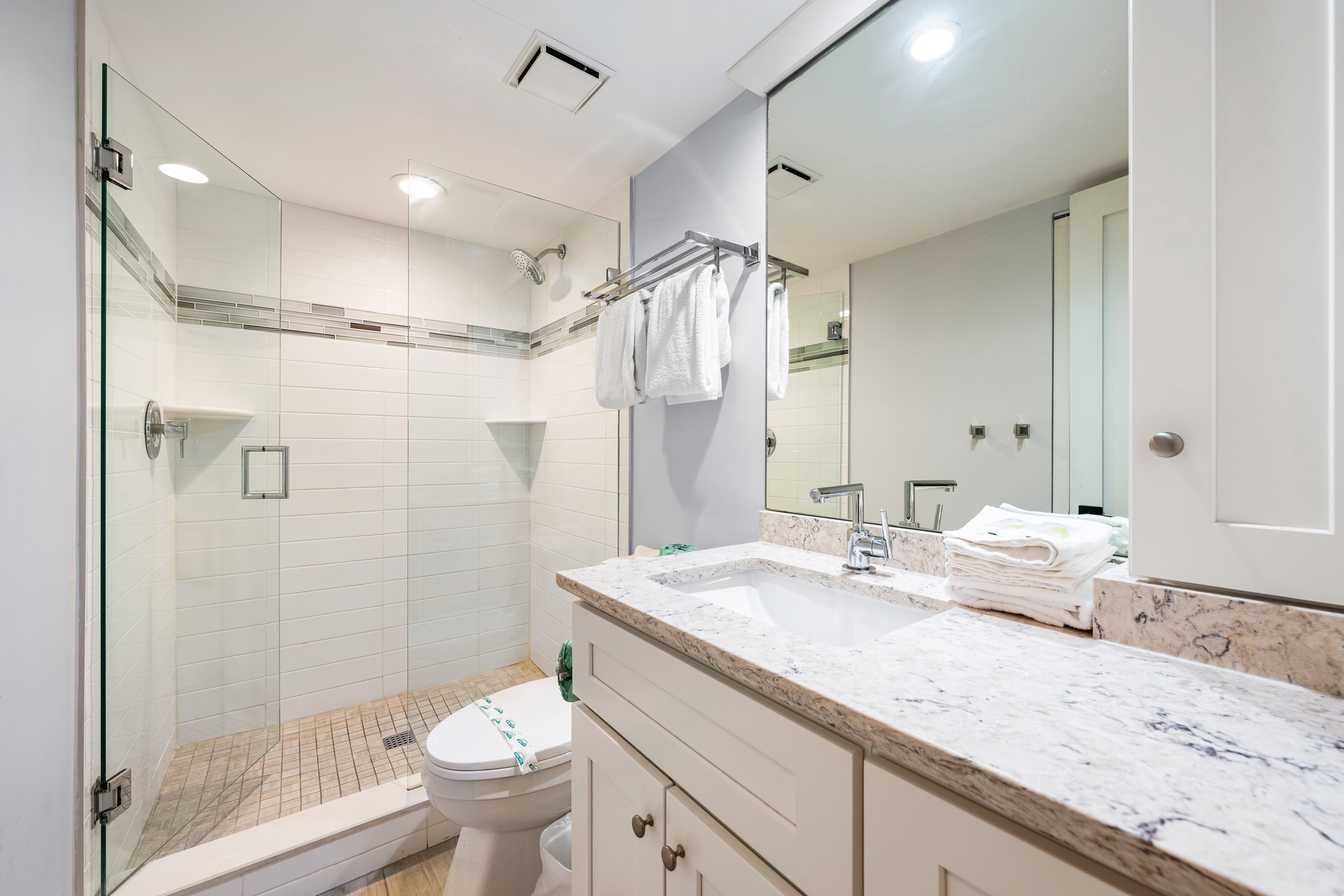 Tivoli by the Sea: 407 | Photo 28