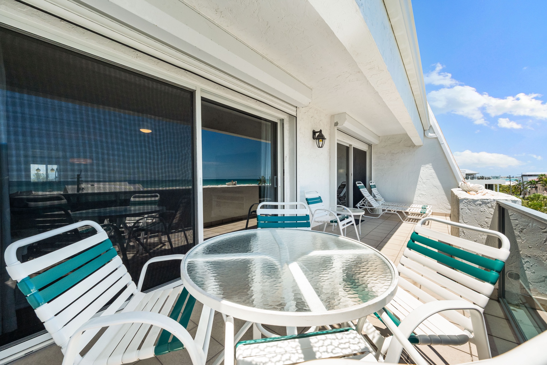 Tivoli by the Sea: 502 | Photo 8