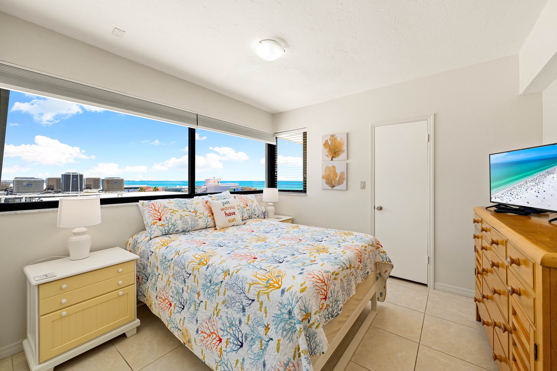 Tivoli by the Sea: 701 | Photo 11