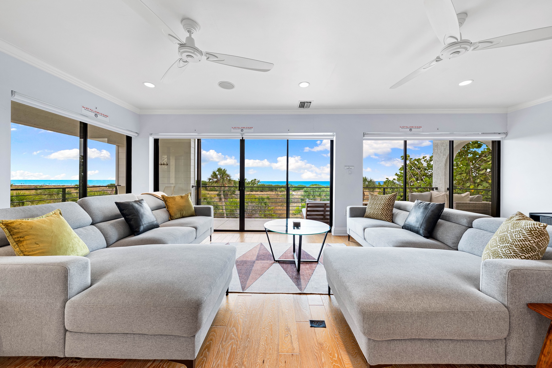 Just Beachy - Unit 2 | Photo 4