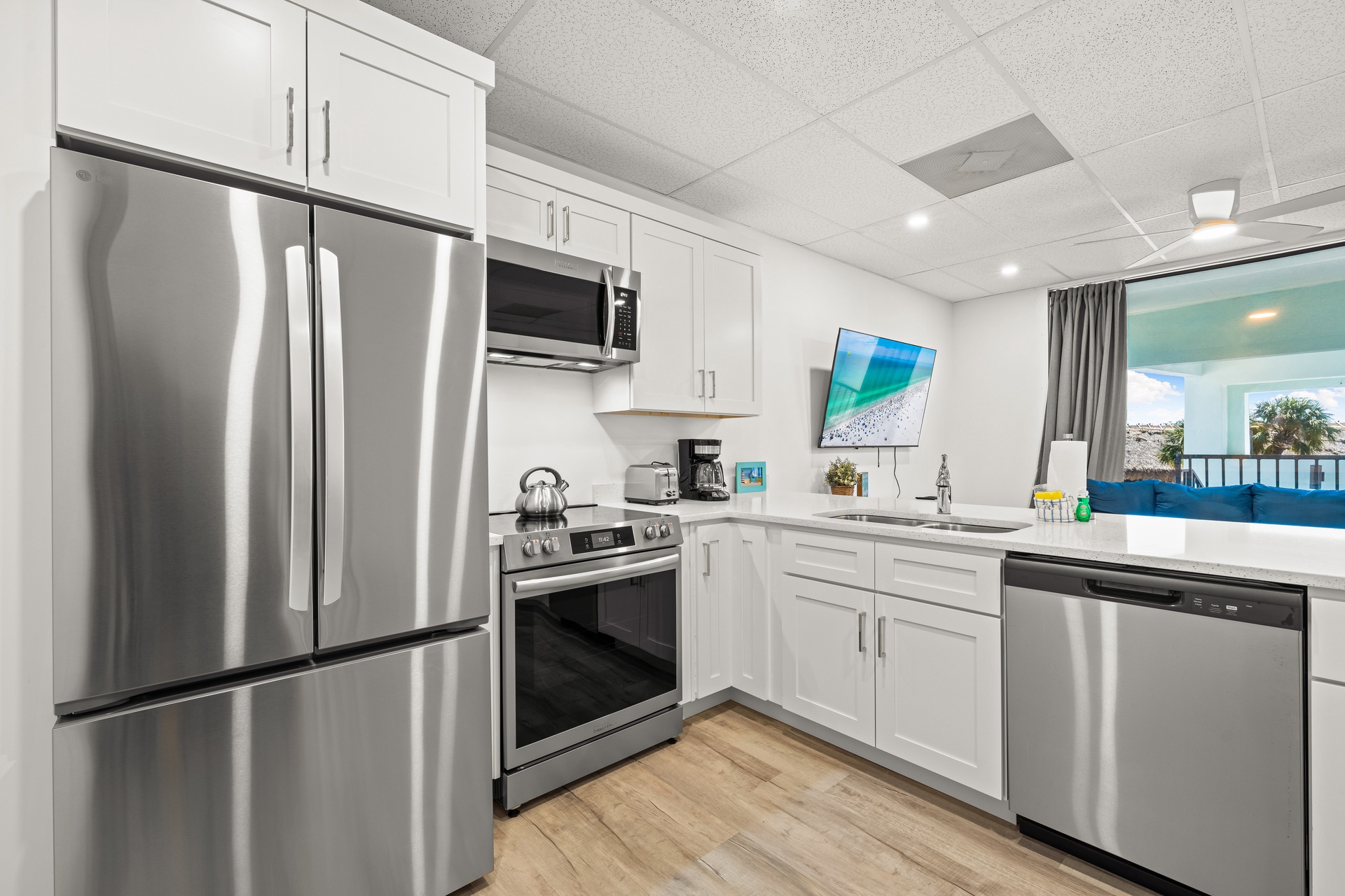 Mallory Squared- Unit B | Photo 7