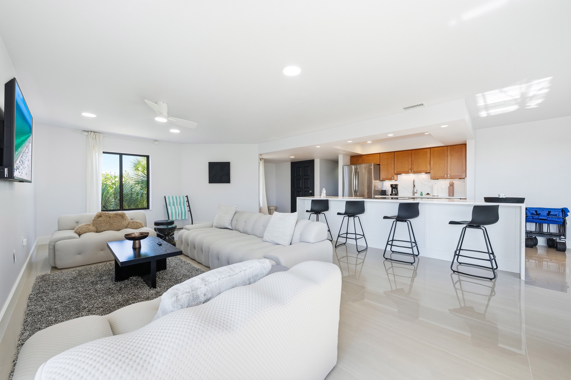 Just Beachy - Unit 4 | Photo 5