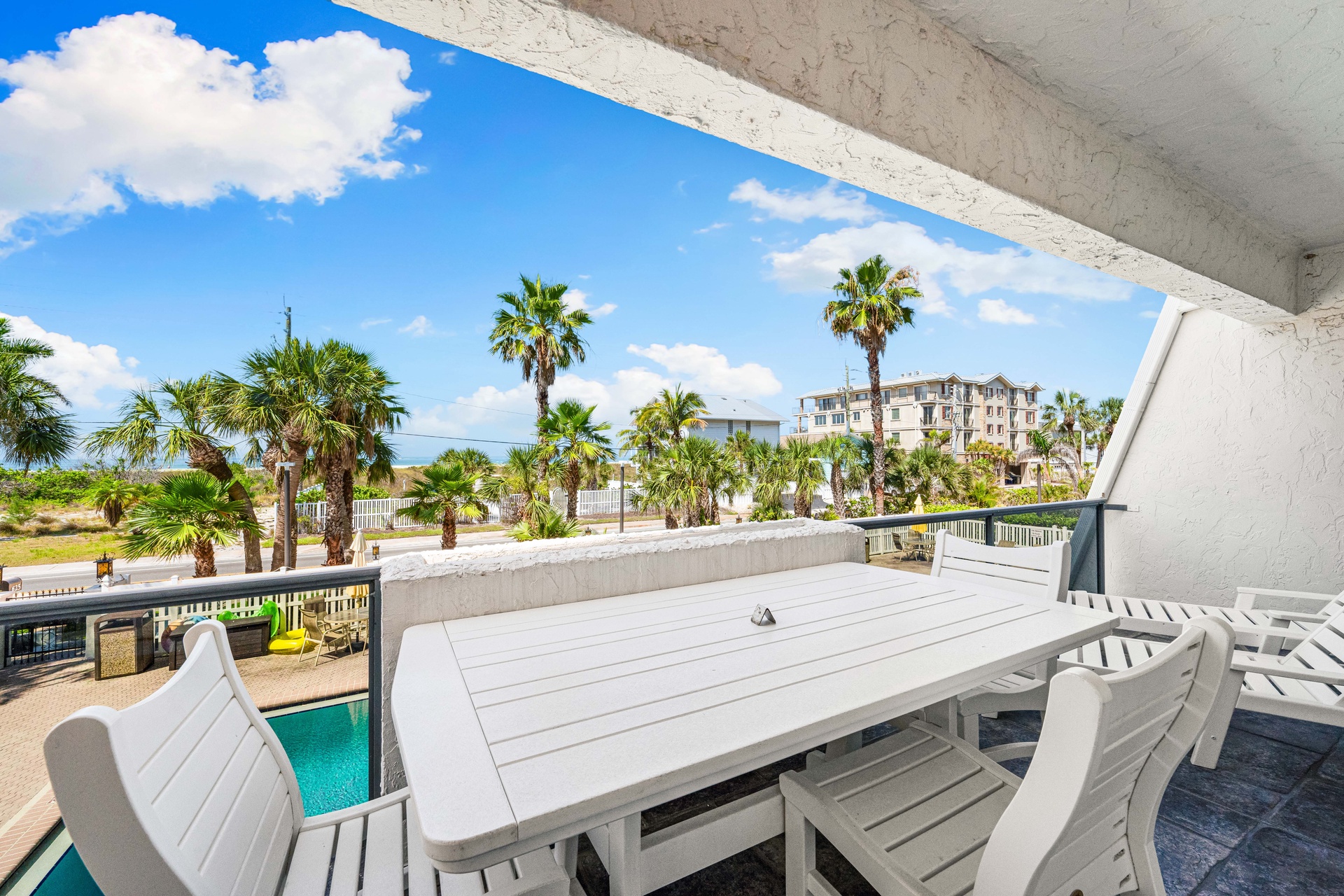 Tivoli by the Sea: 207 | Photo 6