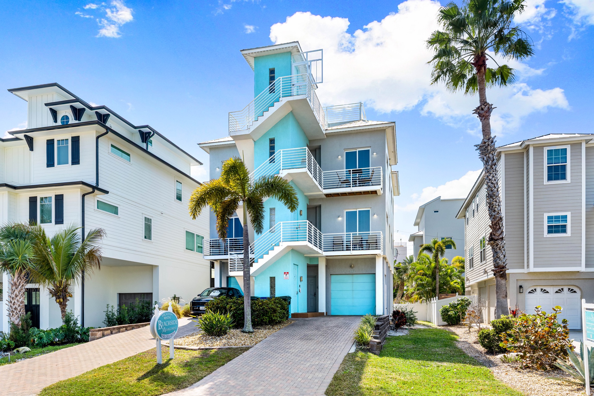 A Somewhere is Here - Changes in Latitude | Photo 1