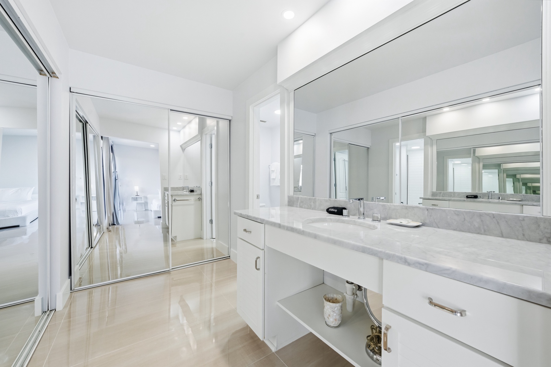 Just Beachy - Unit 4 | Photo 24