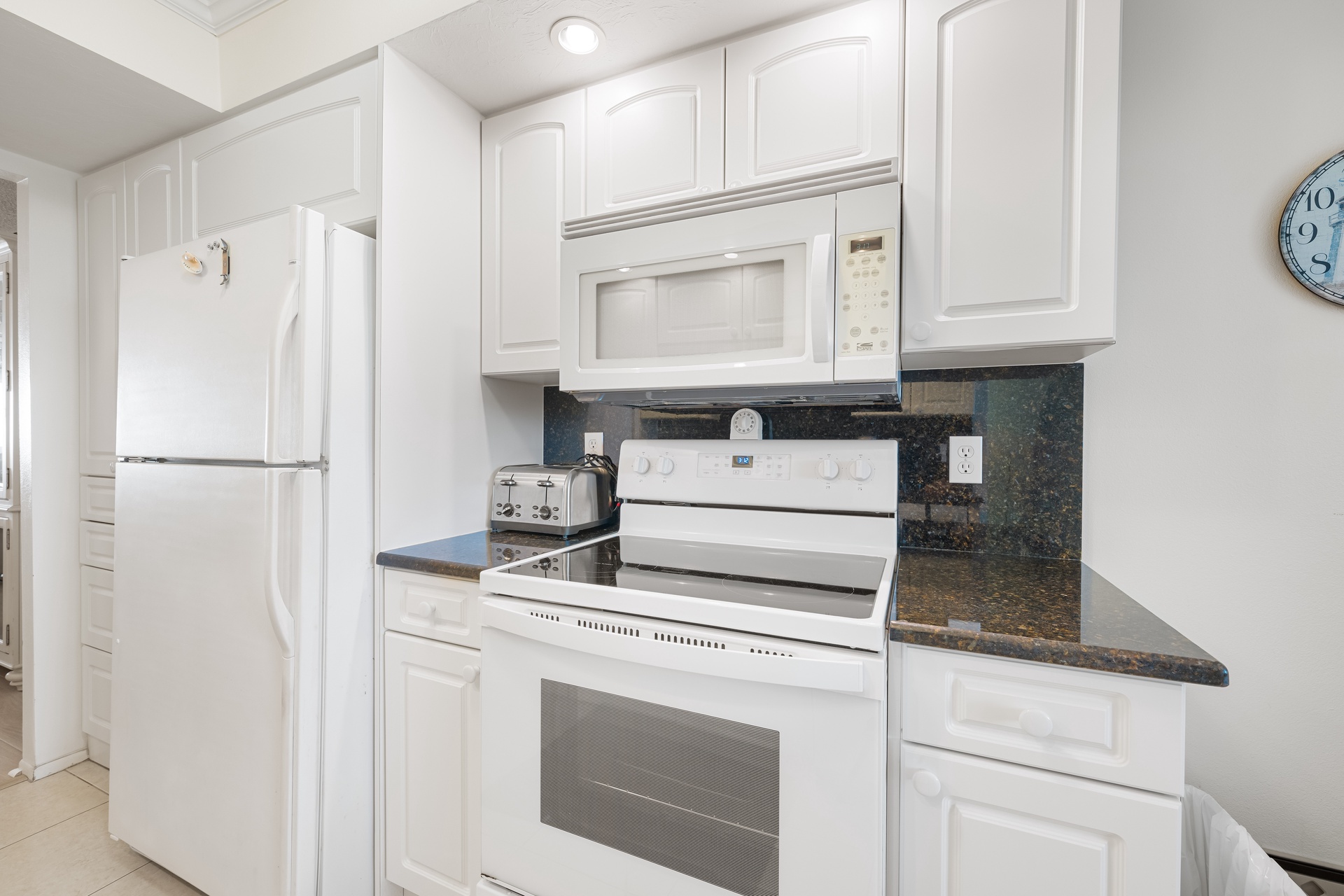 Tivoli by the Sea: 606 | Photo 12