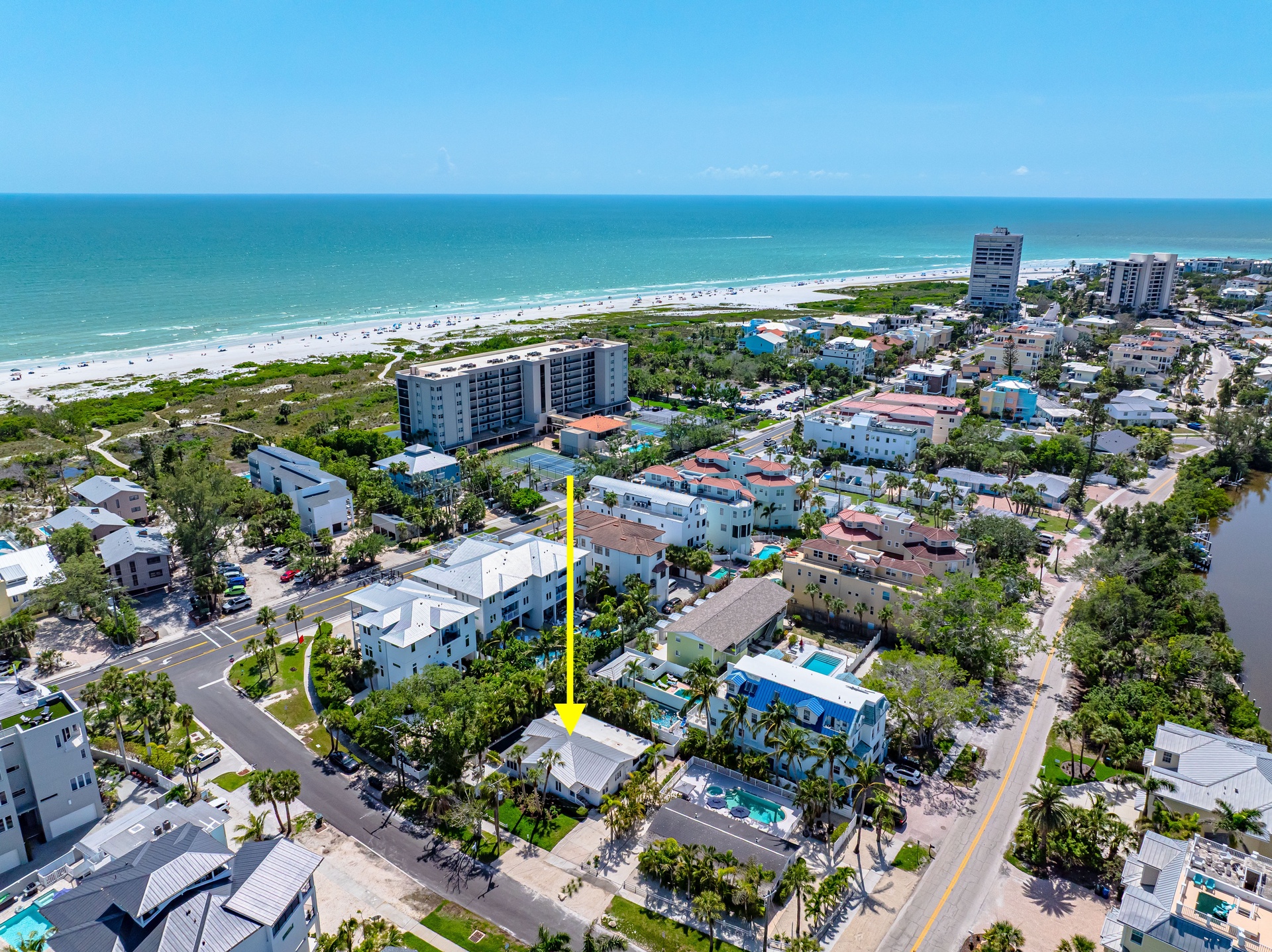 Aerial view of property location and surrounding area