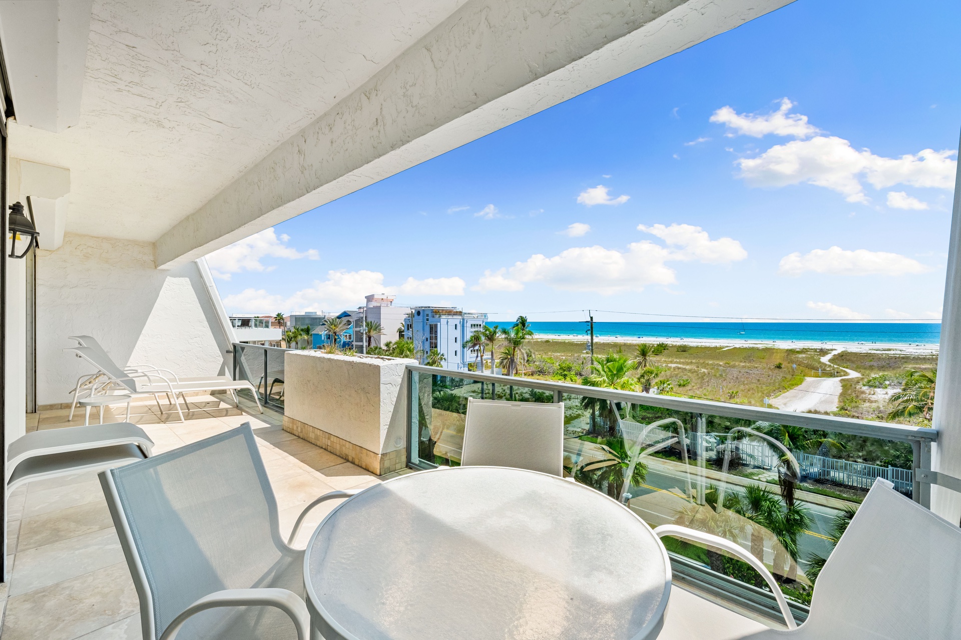 Tivoli by the Sea: 506 | Photo 8