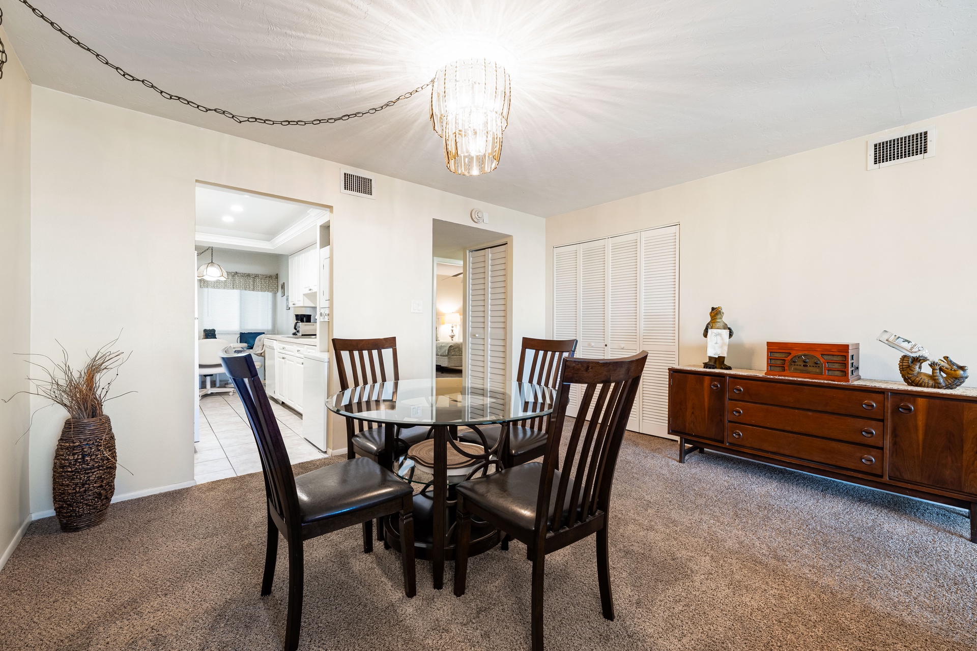 Tivoli by the Sea: 404 | Photo 16