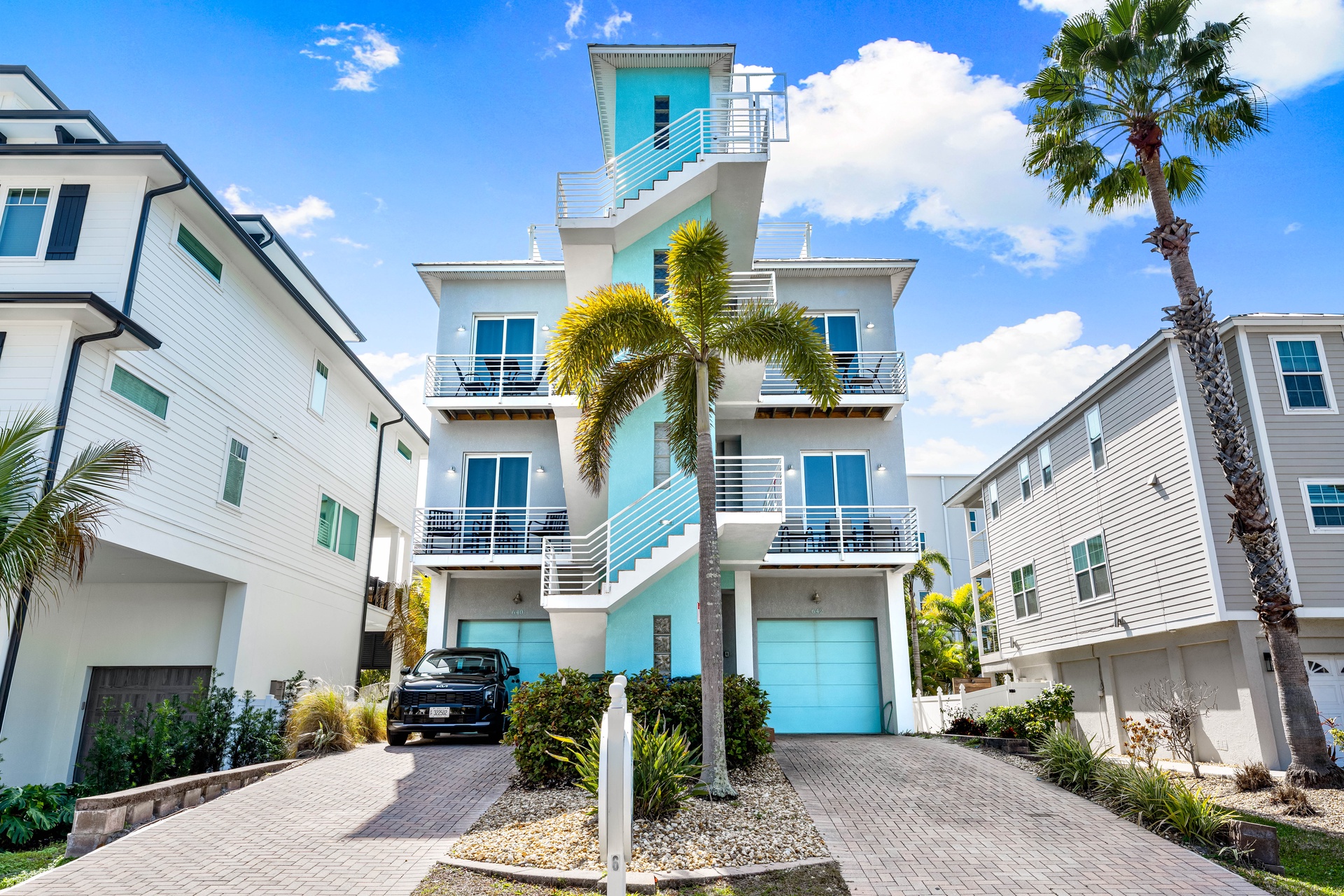 A Somewhere is Here - Changes in Latitude | Photo 38