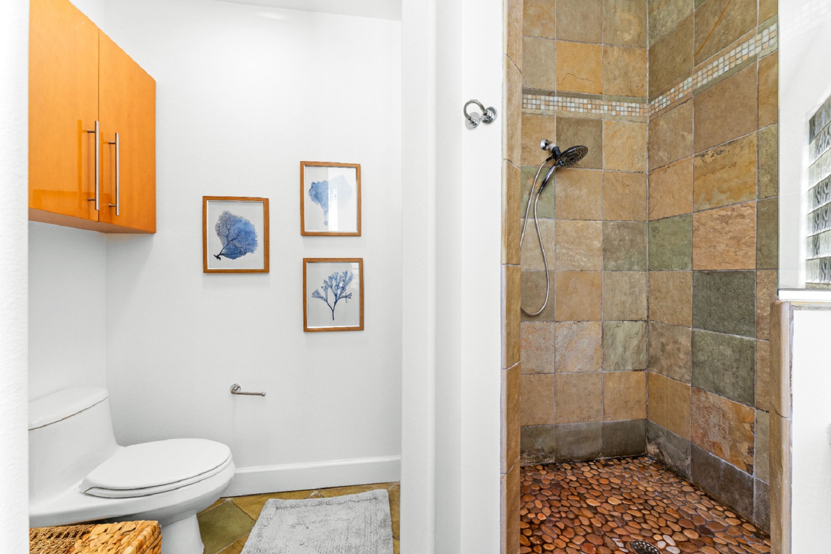 Off the Hook | Photo 24