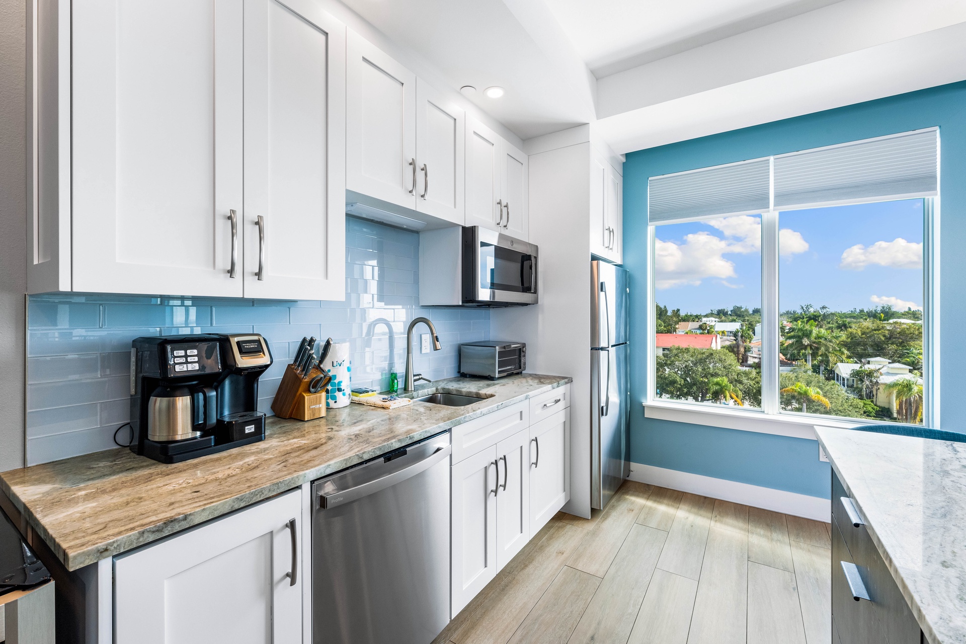 Beach House Residence - Penthouse | Photo 18