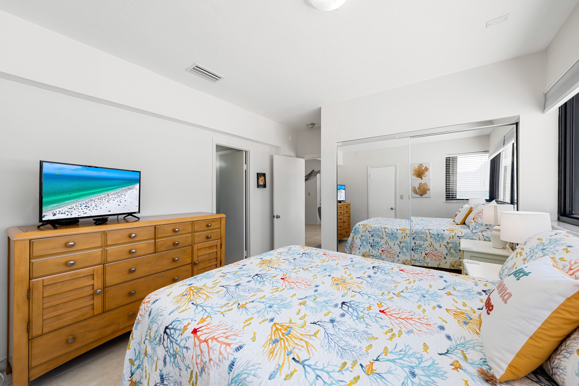 Tivoli by the Sea: 701 | Photo 14