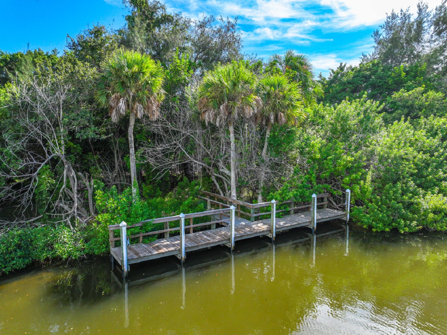 Off the Hook | Photo 46