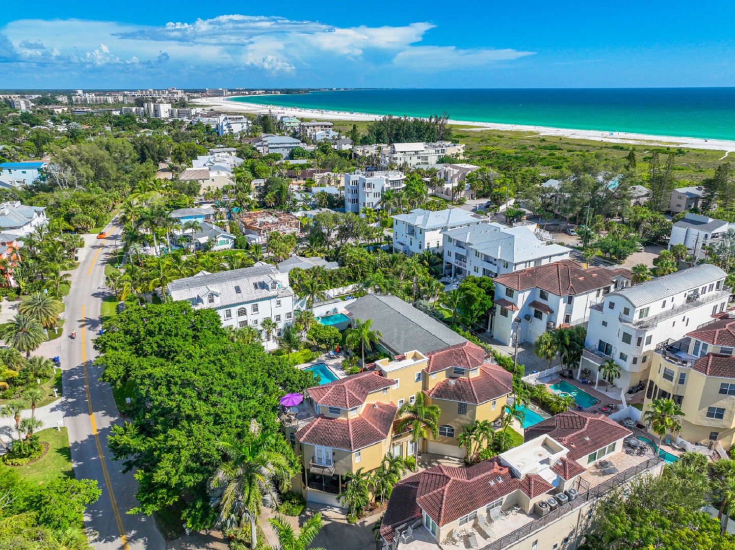 Off the Hook | Photo 3