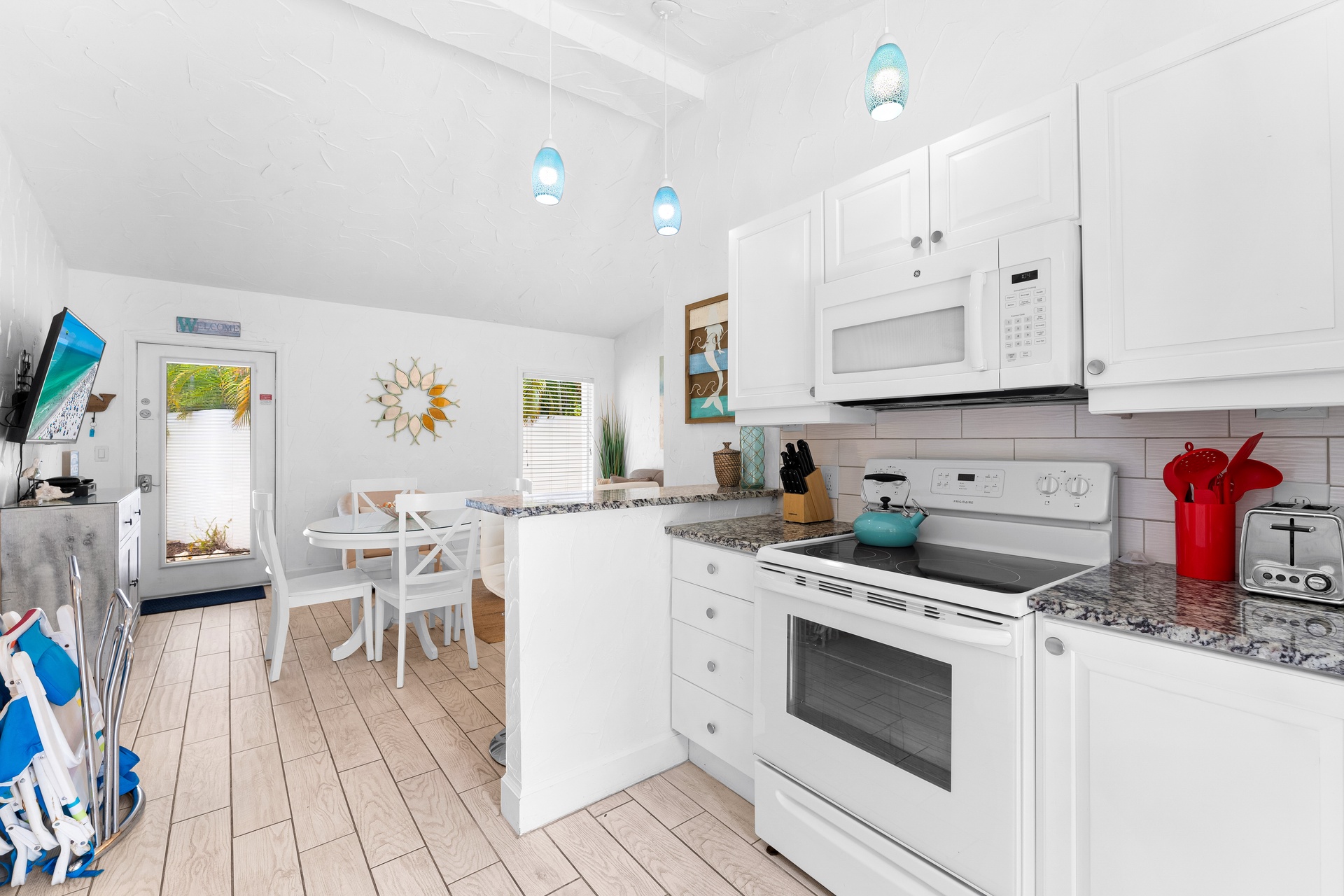 Crescent Cove - A Crescent Beach Villa | Photo 9
