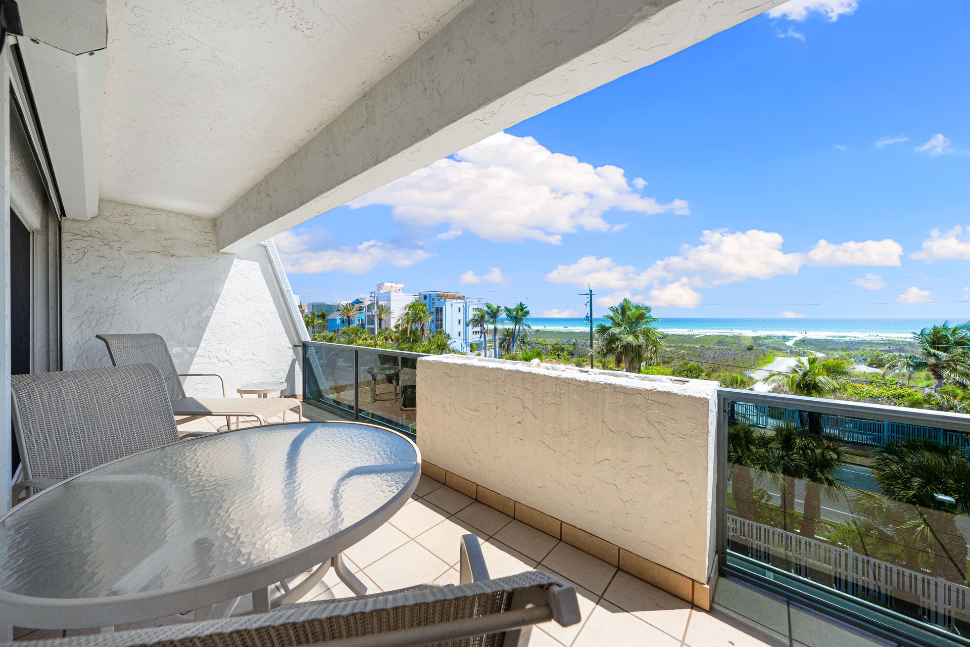 Tivoli by the Sea: 406 | Photo 8