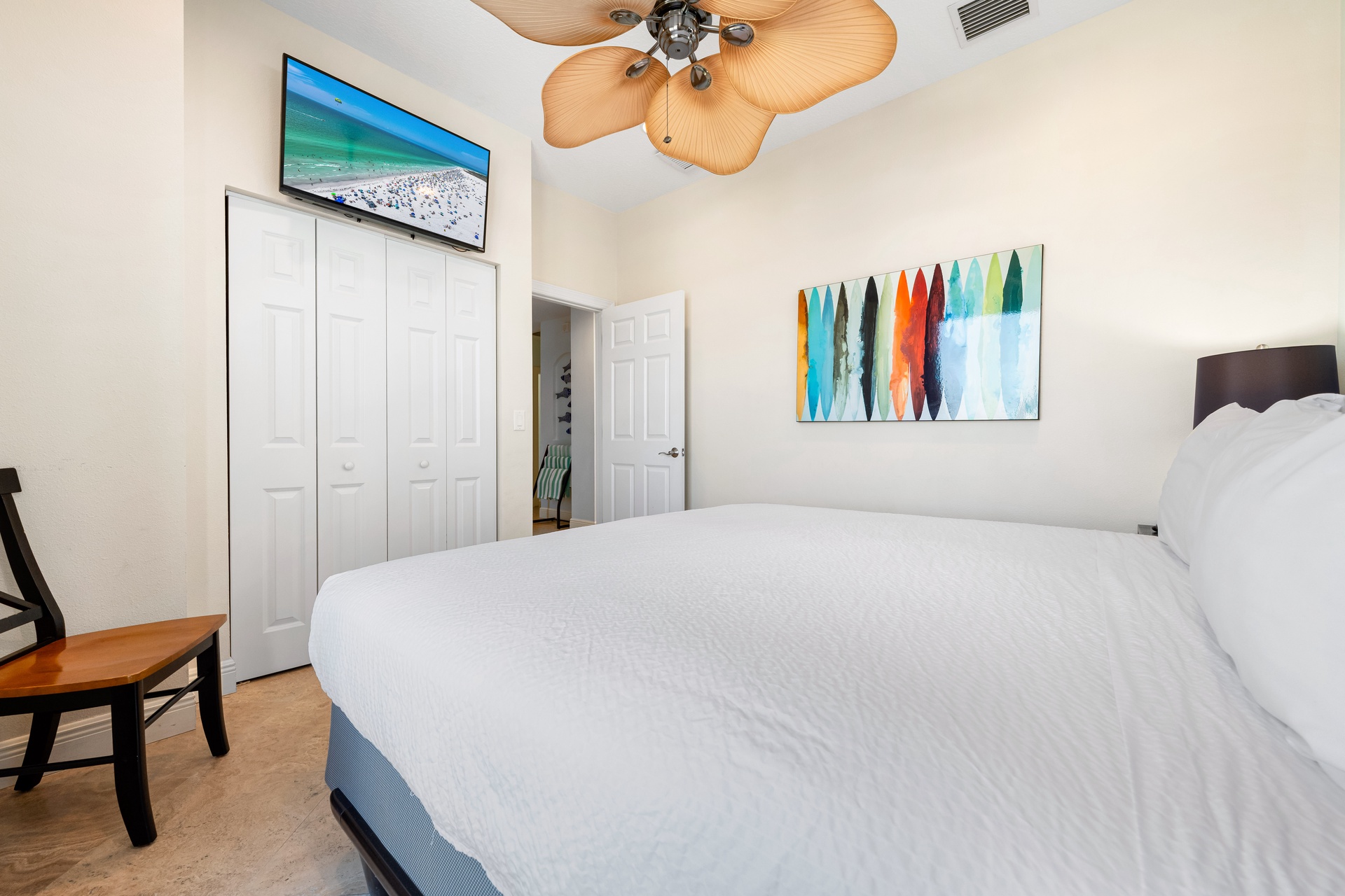 A Somewhere is Here - Changes in Latitude | Photo 29