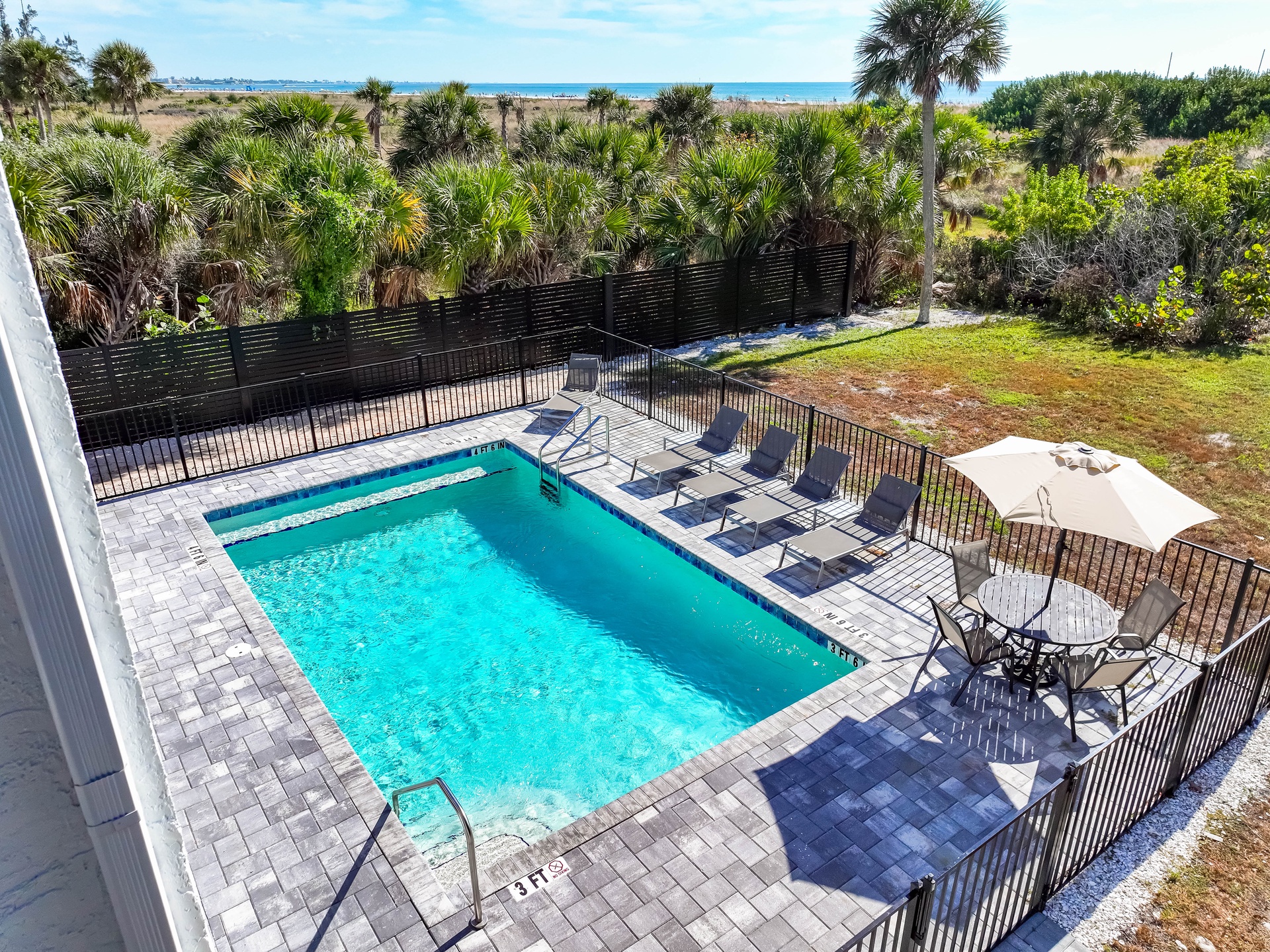 Just Beachy - Unit 2 | Photo 483