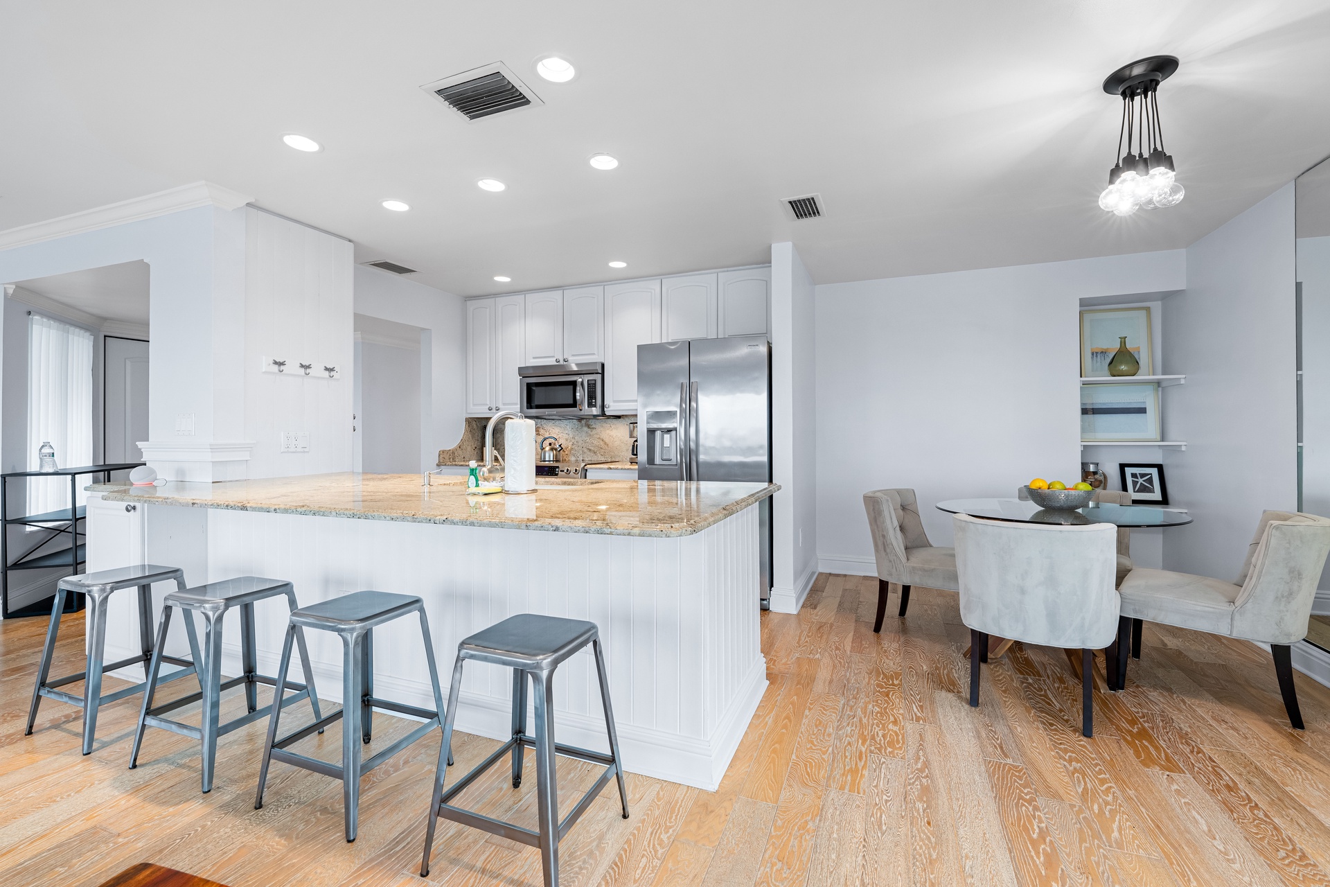 Just Beachy - Unit 2 | Photo 2