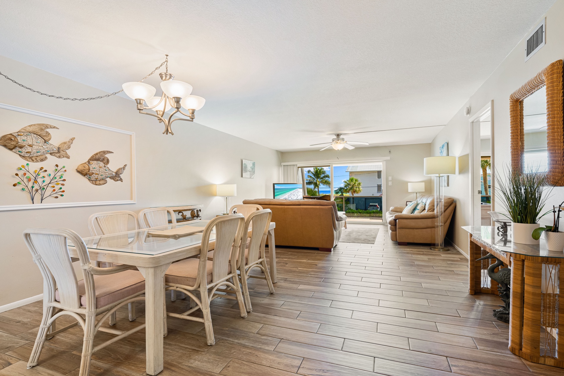 Tivoli by the Sea: 203 | Photo 14