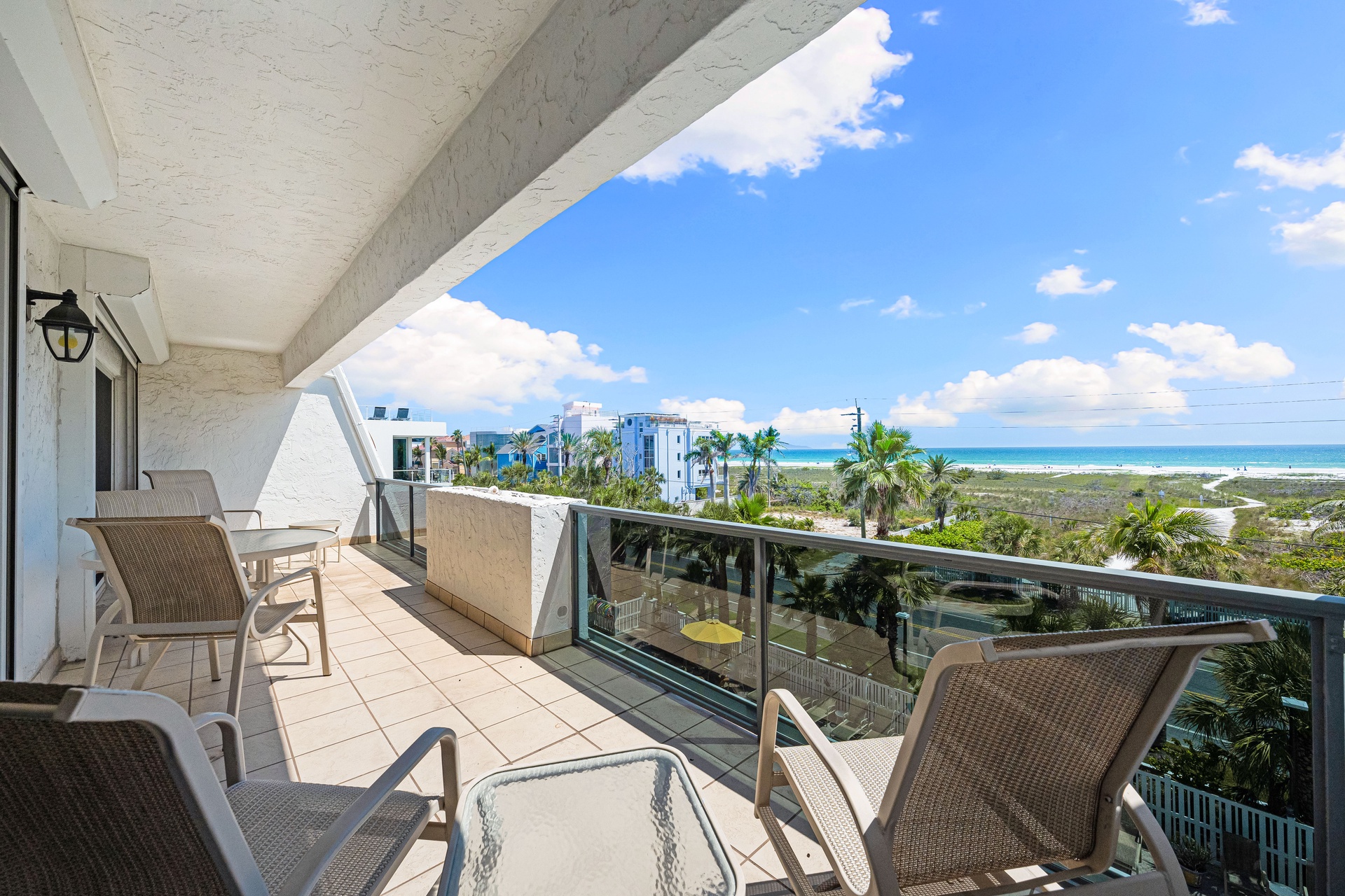 Tivoli by the Sea: 406