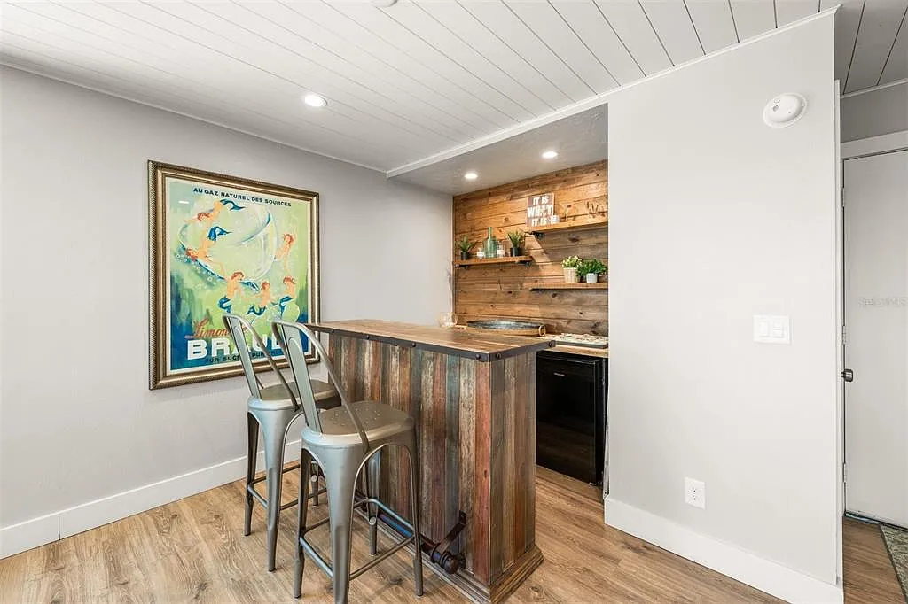 A Tide that Binds Us - 602 | Photo 12