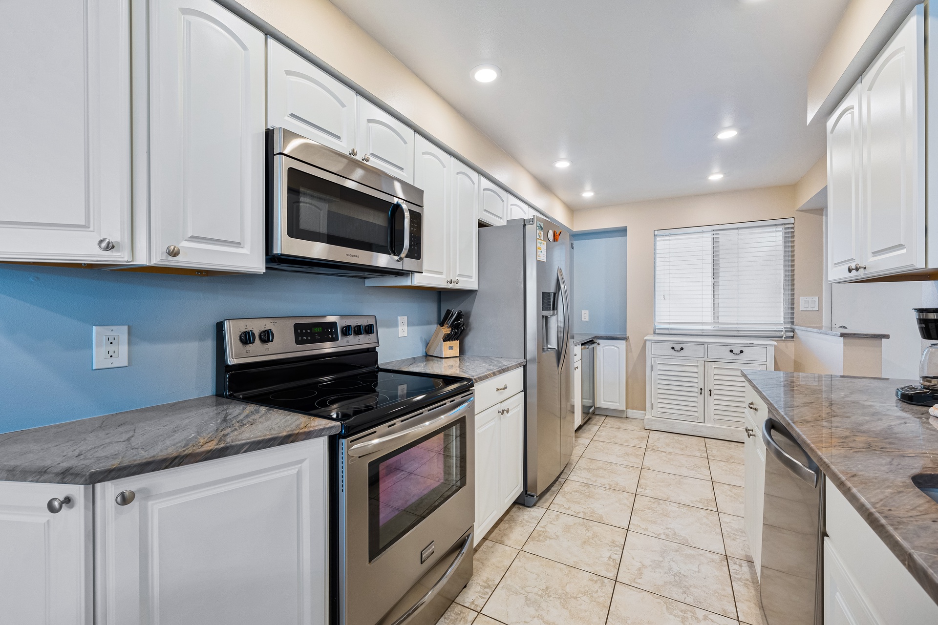 Tivoli by the Sea: 204 | Photo 13