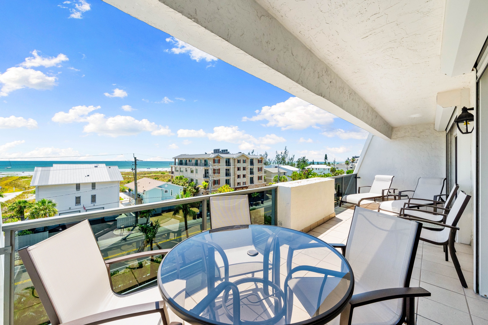 Tivoli by the Sea: 503 | Photo 9