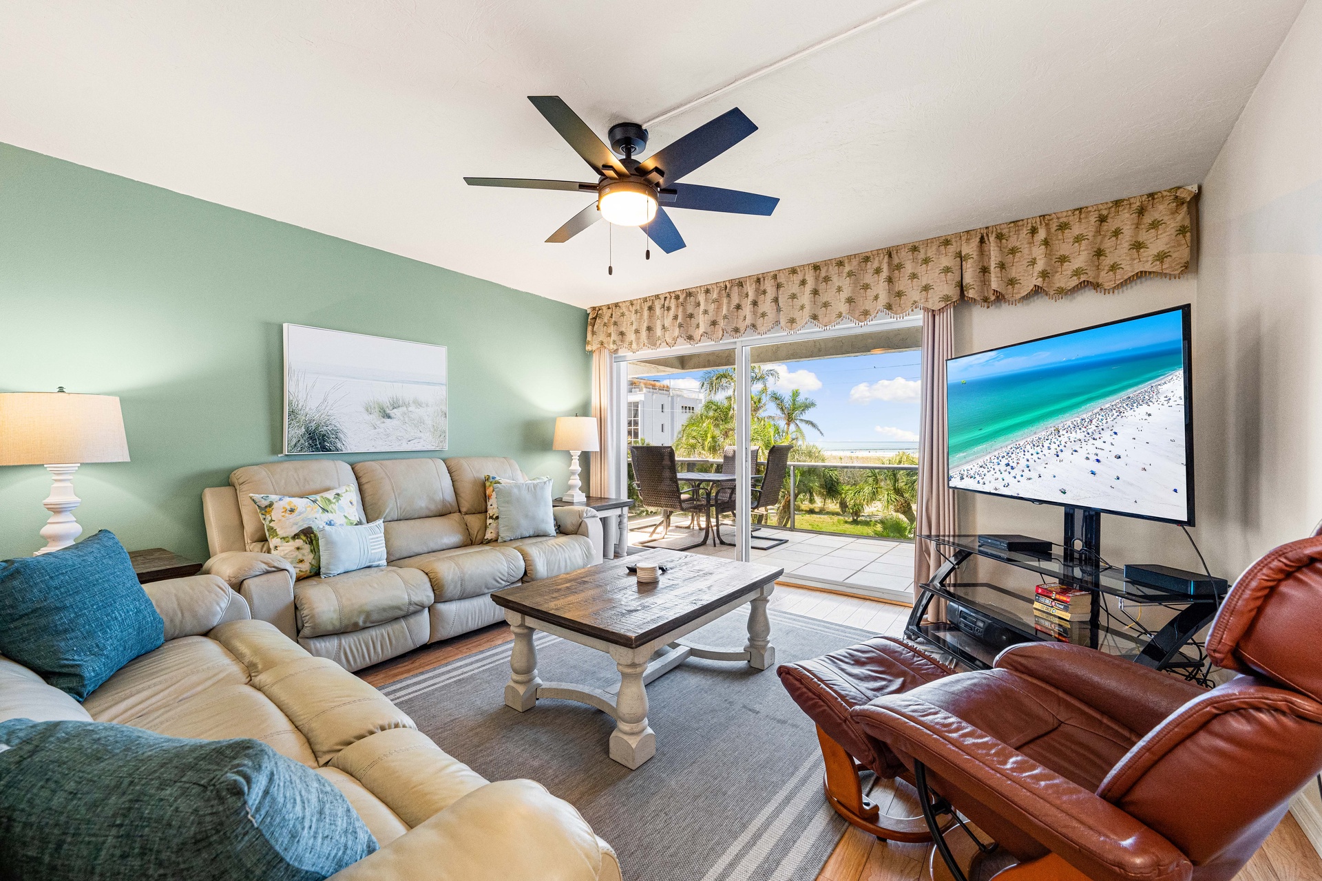 Tivoli by the Sea: 307 | Photo 1