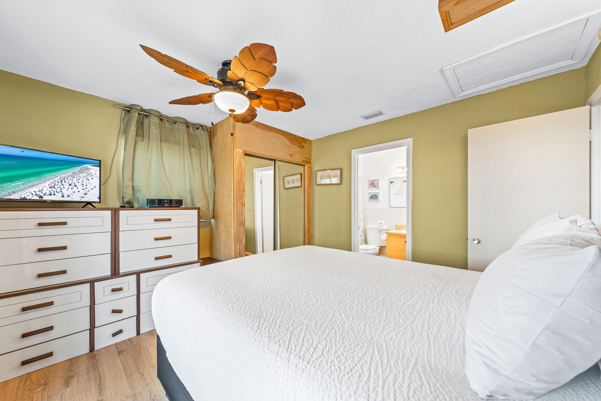 Gulf Holiday - Unit 18 | Photo 14