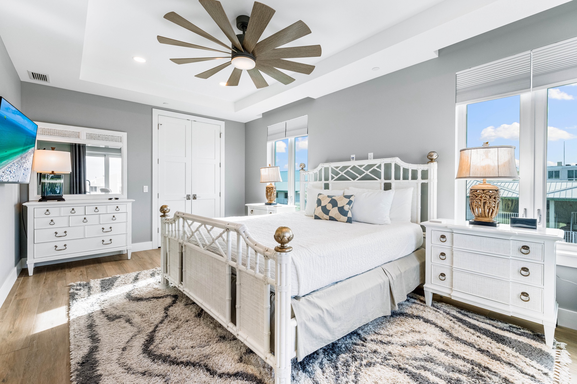 Beach House Residence - Penthouse | Photo 34