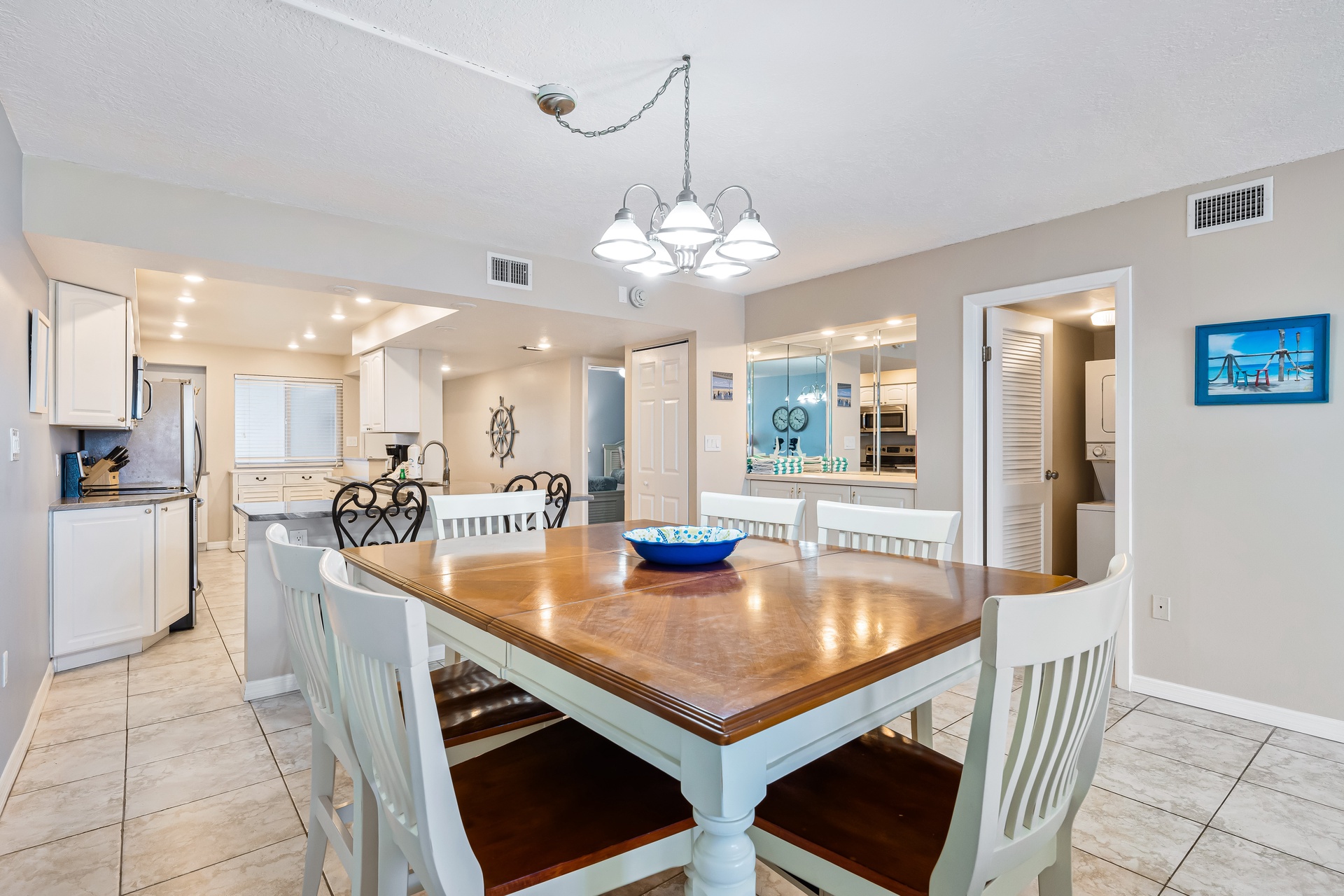 Tivoli by the Sea: 204 | Photo 18