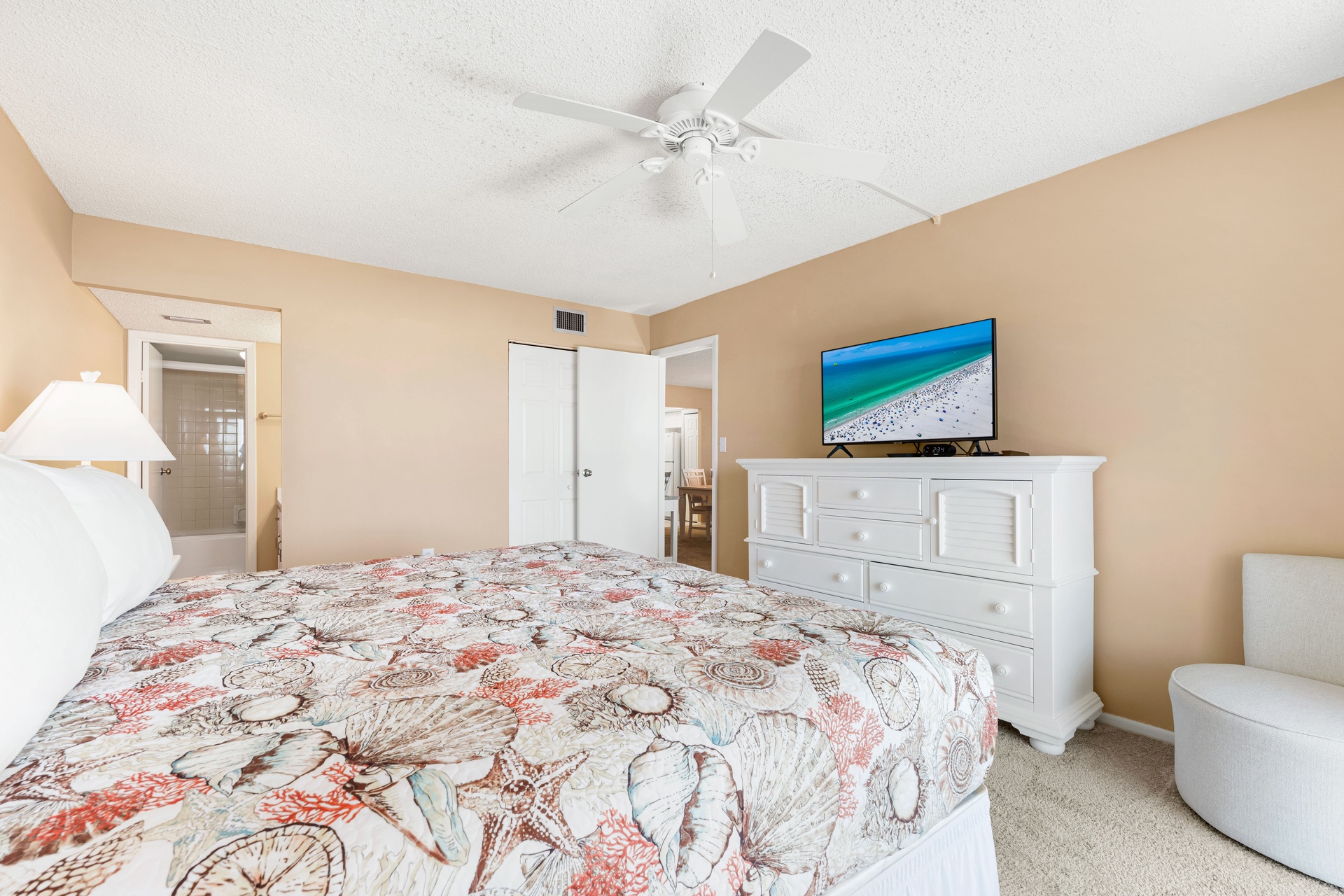 Tivoli by the Sea: 503 | Photo 22