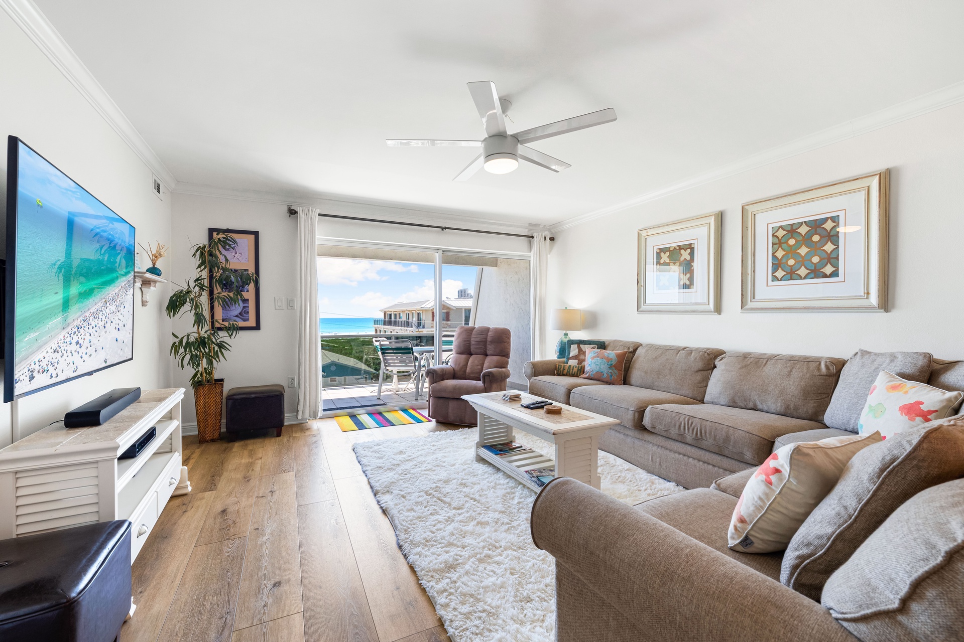 Tivoli by the Sea: 502 | Photo 4